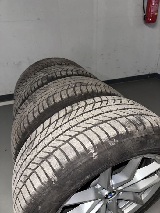 Felgi BMW X5 G05 R19 + opony zimowe Continental