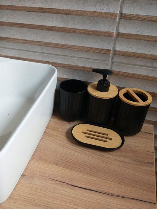 Nowy Zestaw Akcesoriów Łazienkowych 6 Elementów Czarny Loft