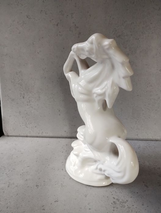 Porcelanowa figurka konia, okres PRL