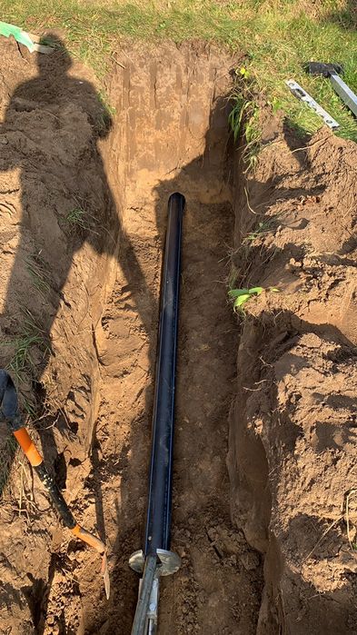 Przeciski pod drogami przyłącza wod-kan. Kielce Wbijanie rur stalowych