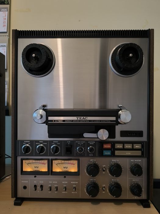 ((STAN )) TEAC A 7300