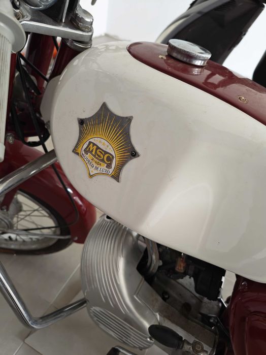 Motorizada casal