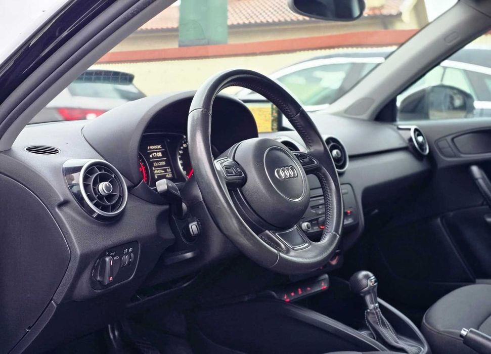 AUDI A1 S LINE PLUS 1.6TDI "S-TRONIC"