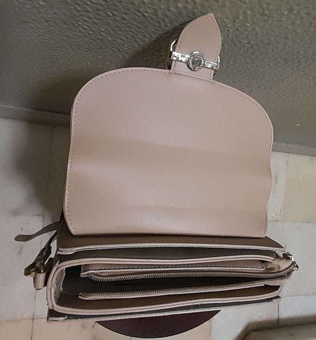 Mala senhora Canarlisa