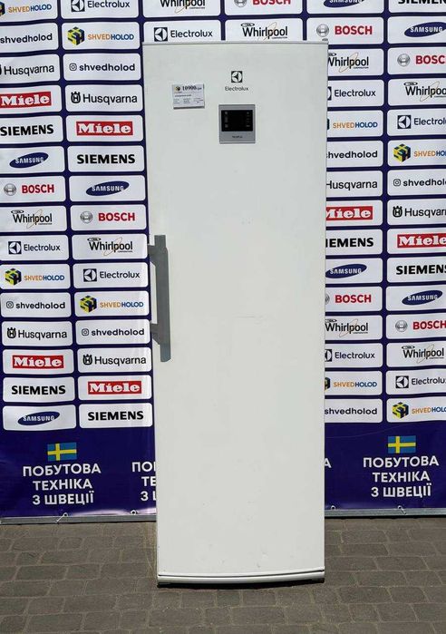 Холодильна шафа б/в Electrolux ERF4162AOW біла крапельна 381л A++ Угорщина 185см арт. #08060