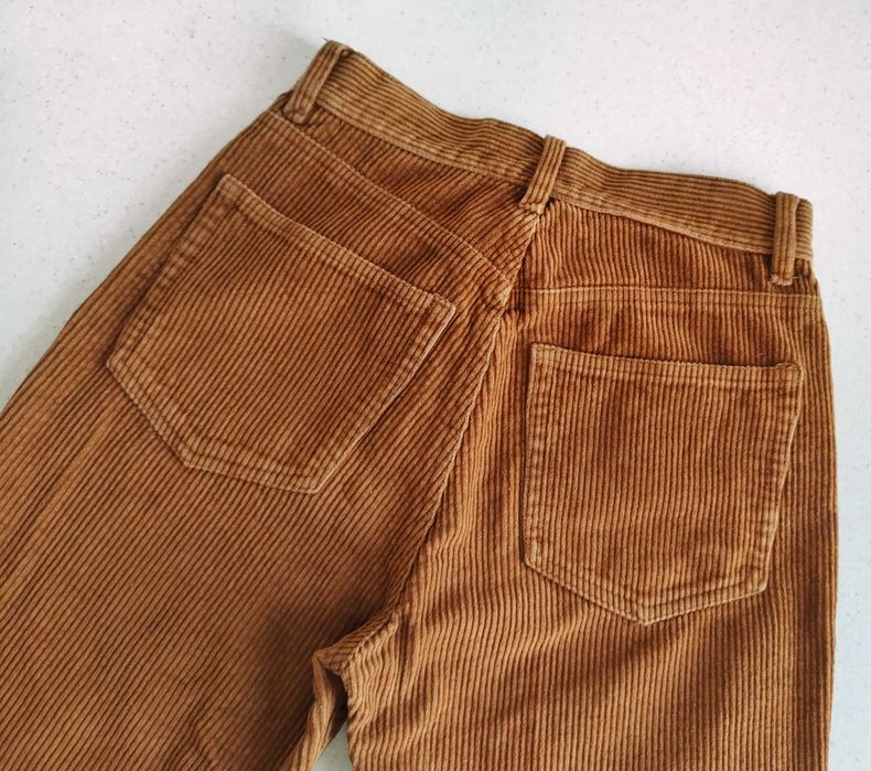Вельветовые брюки Pull and Bear