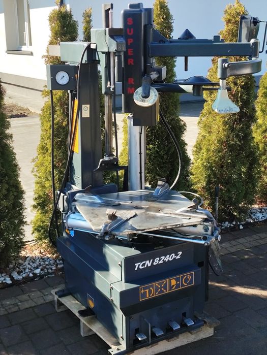 Montażownica Mondolfo Ferro corghi