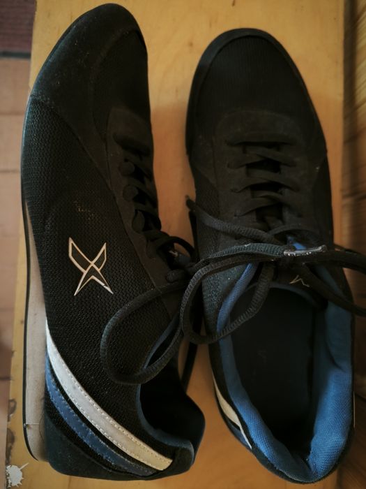 Кросівки чоловічі KINETIX 45 розмір