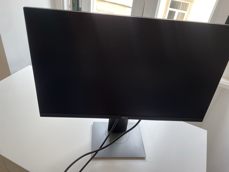 Monitor Dell 24”