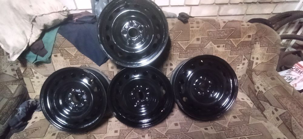 Продам сталеві диски.