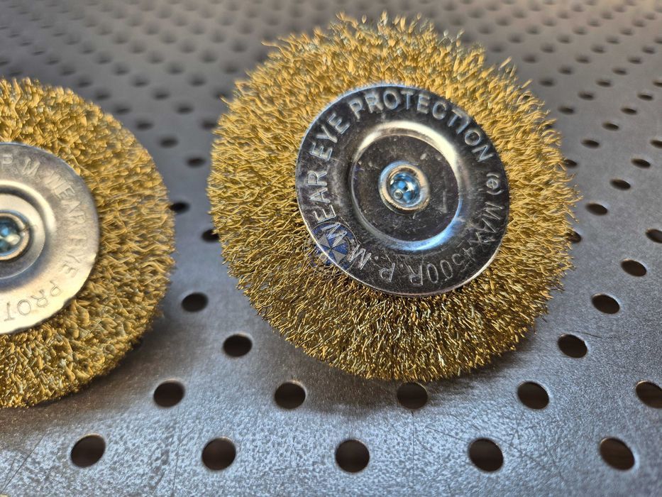 6 szt. Szczotki stalowe miedziowane na wiertarkę szczotka na trzpieniu