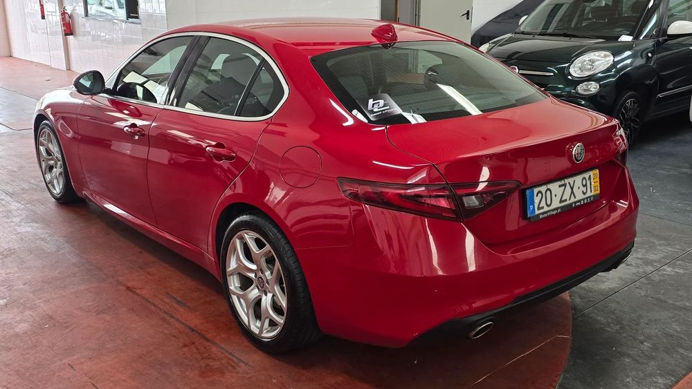 Alfa Romeo Giulia 2.2 D Sprint AT8