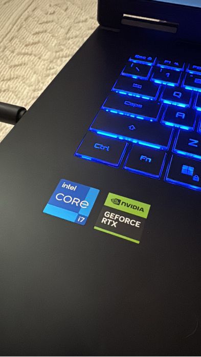 Portátil gaming Gigabyte A16