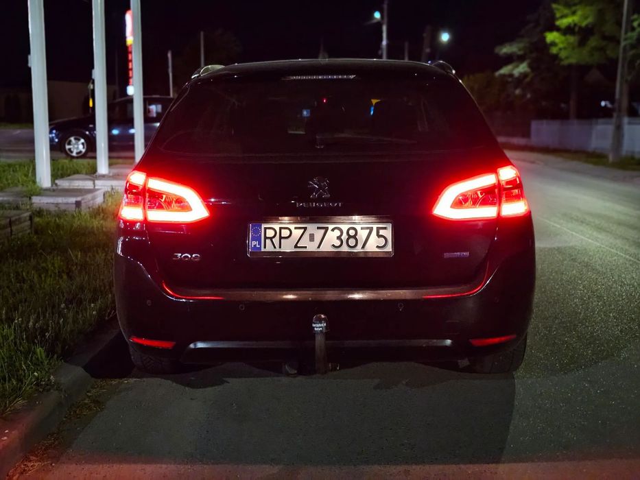 Peugeot 308 EURO 6*Panorama*Kamera*Klima*Alu*HAK*Czujniki*