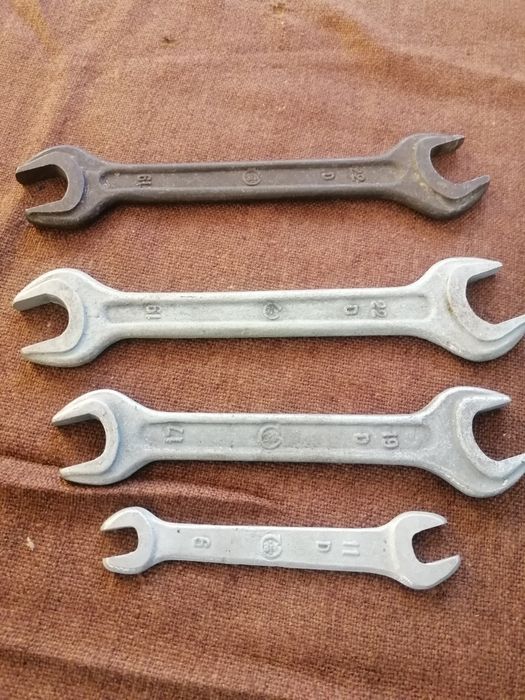 Т-образный торцевой, балонный рожковый ключ СССР