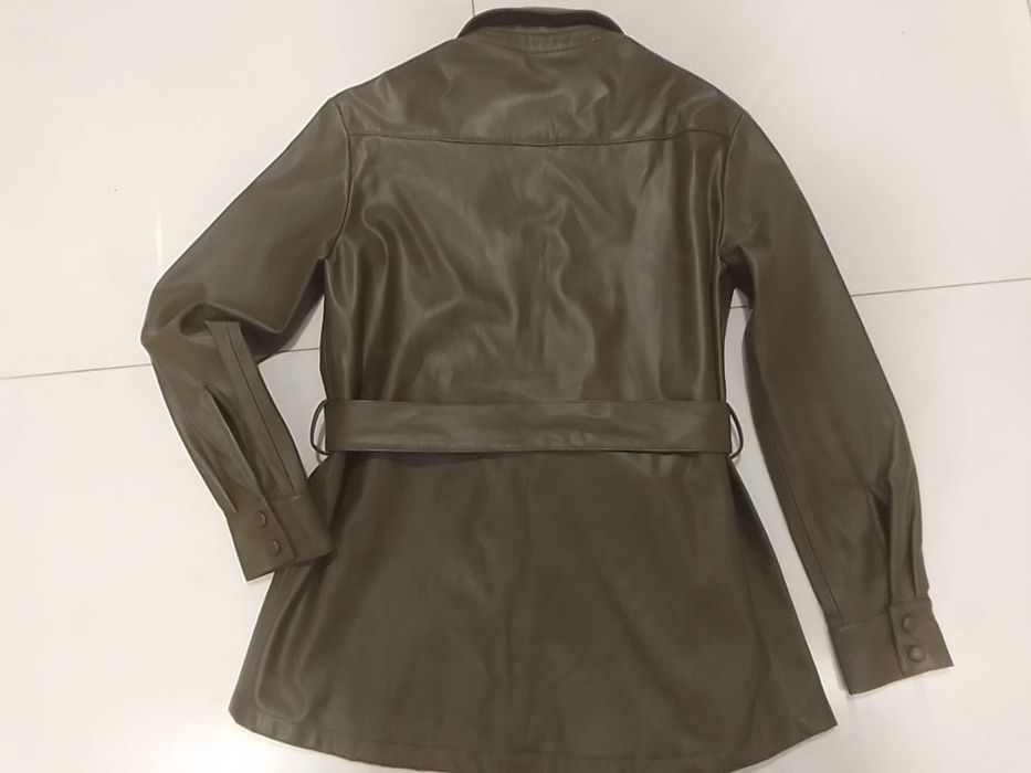 Koszula z eko skóry.