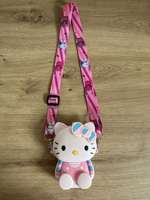 Torebeczka dla dziewczynki Hello Kitty z regulowanym paskiem