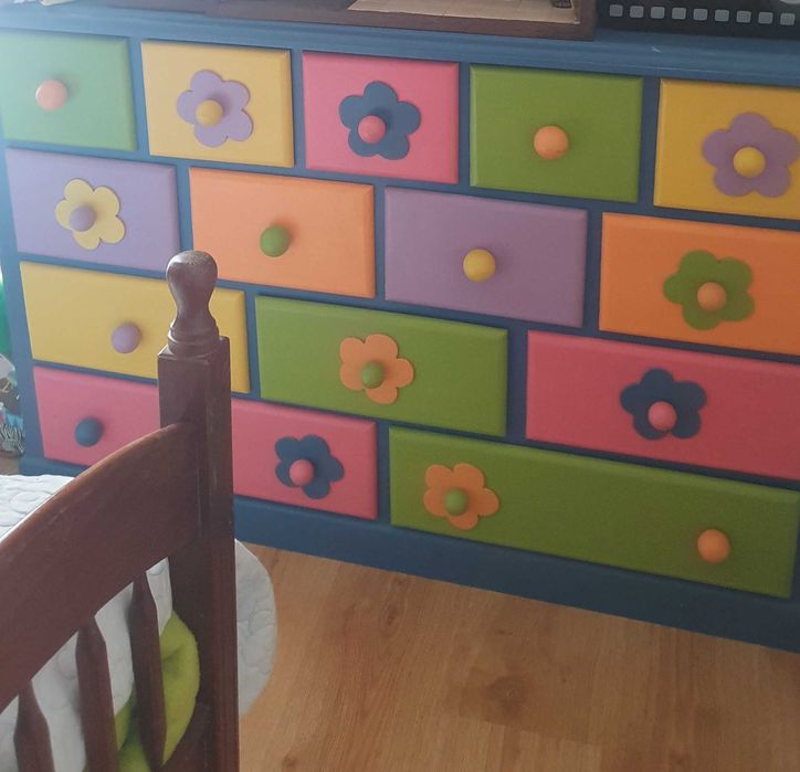 Cómoda para quarto de criança