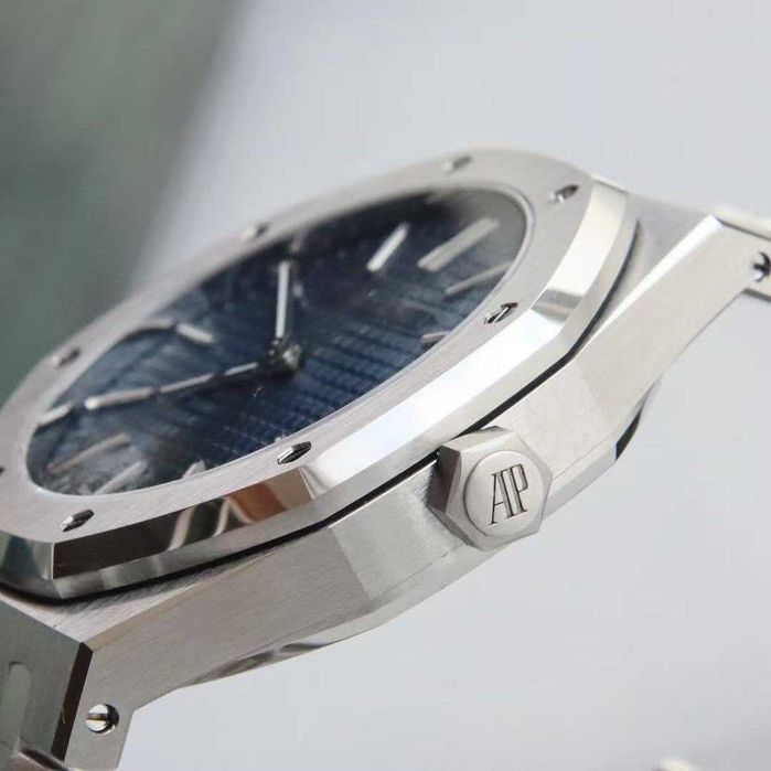 Nowy_Zegarek_Audemars Piguet_ /Mechanizm-błękit
