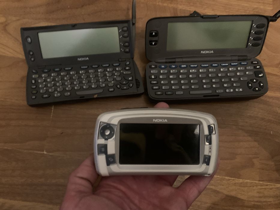 Телефон комуникатор нокиа 9000!