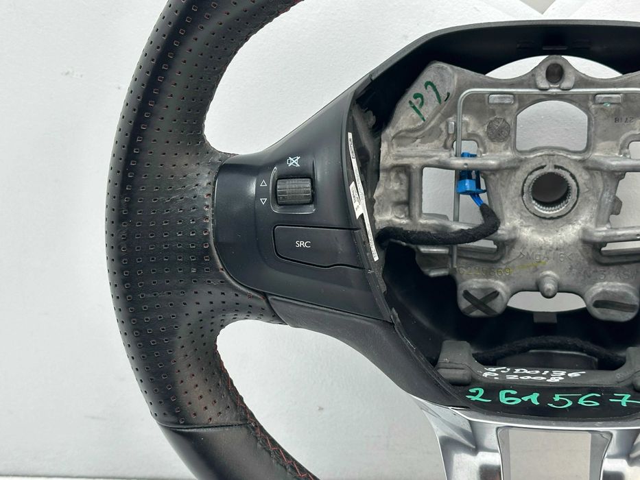 Volante - Peugeot 208 GTi