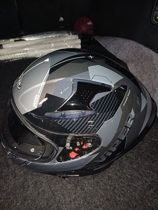 Capacete motard em estado novo