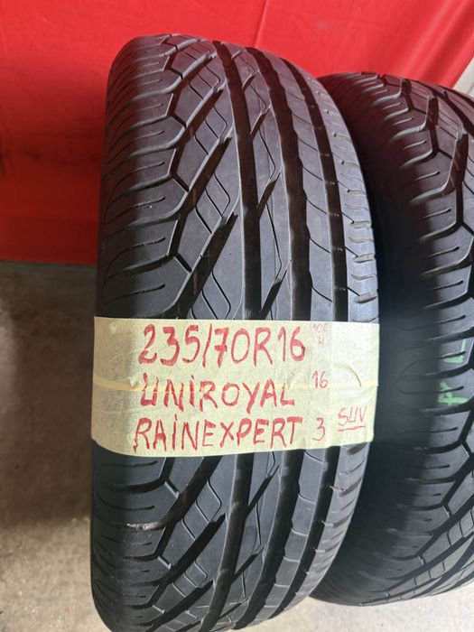 Pneus 235/70/16 Uniroyal Impecaveis
