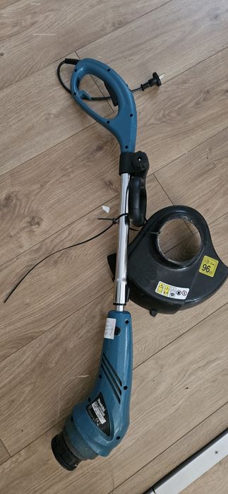 Podkaszarka Makita ur3000