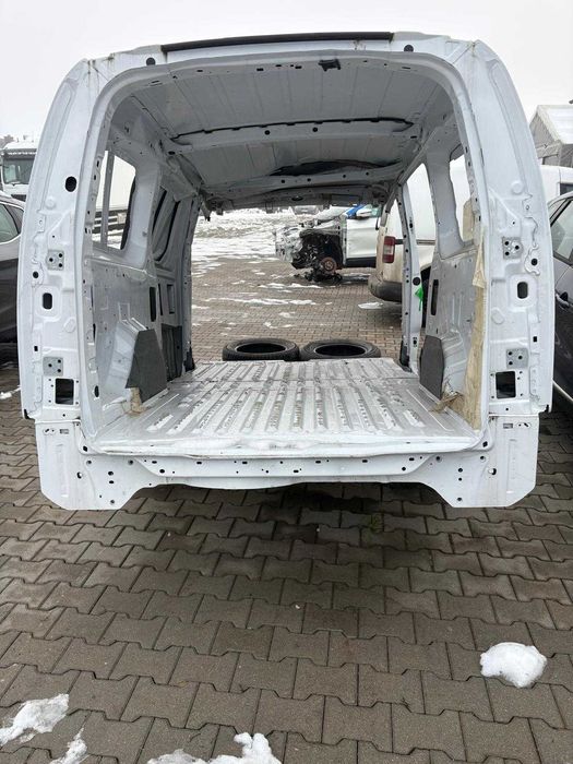 Tył, bok, podłoga Peugeot Partner 3 LONG