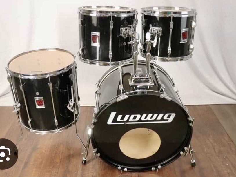 Bateria Ludwig completa com pratos Sabian e Paiste