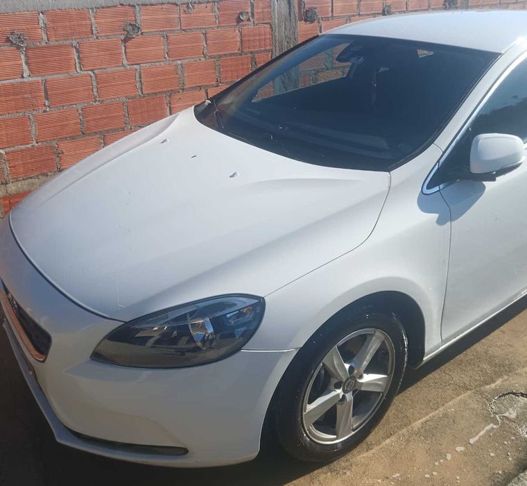 Vendo Volvo V40 D4 — photo 3