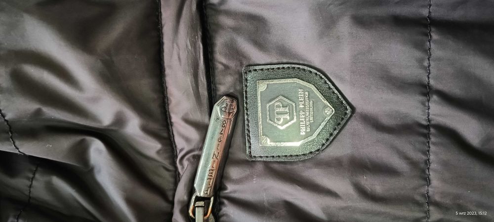 Philipp Plein Sprzedam bardzo mało używana kamizelkę