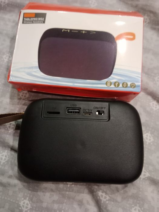 TF card micro-usb, 3,5-мм 300mah 3 години Black