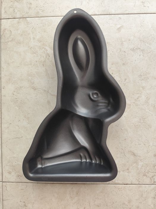 Easter Bunny Cake Pan446918315475609601