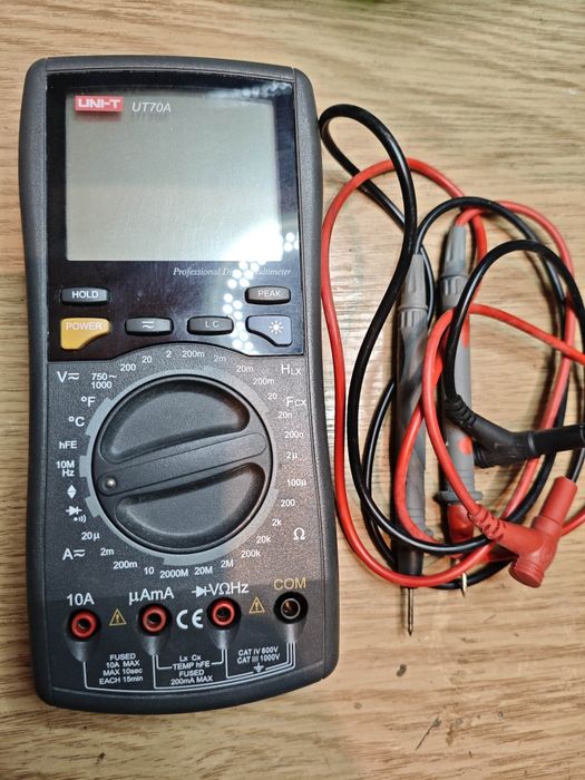 Miernik multimetr Uni-t UT70A
