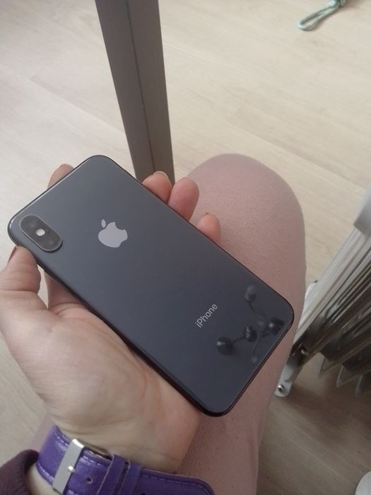 Iphone XS ,256 GB , uszkodzony działający!