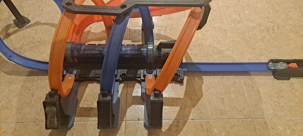 Hot Wheels Triple Looping