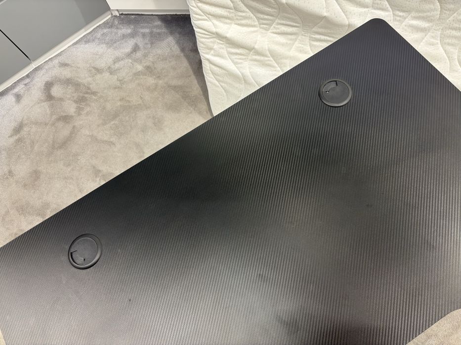 Biurko gamingowe Trooper czarny mat/carbon