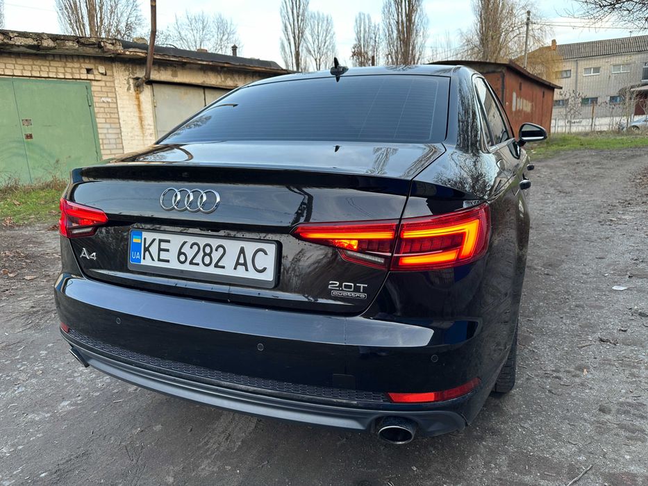 Audi A4 B9 2017 г