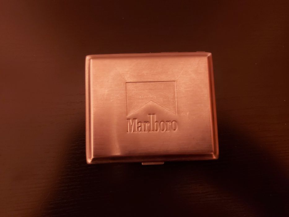 Cigarreira Rara Malboro em Casquinha