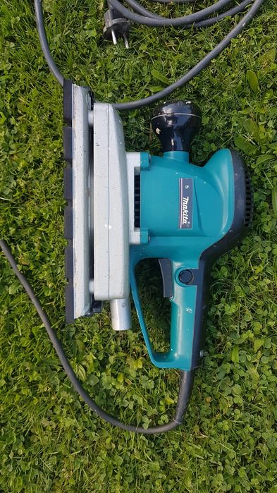 Szlifierka oscylacyjna Makita BO4901