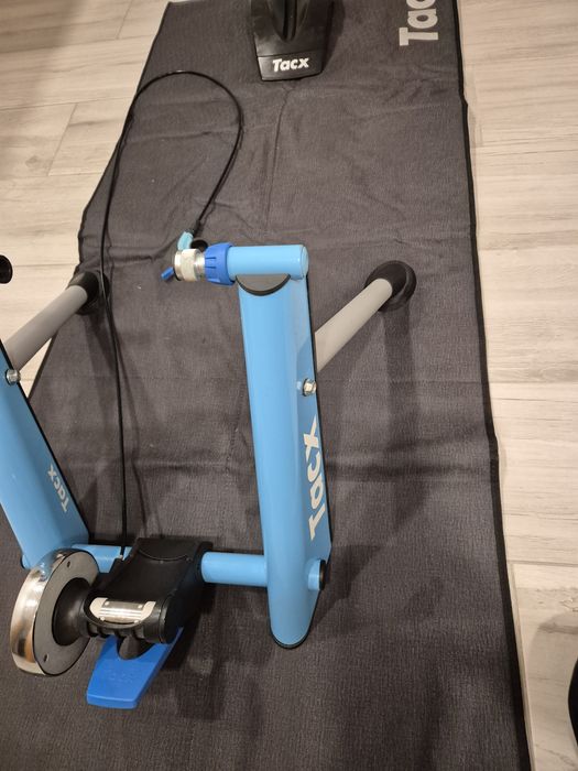Rolo de treino bicicleta Tacx com tapete como novo