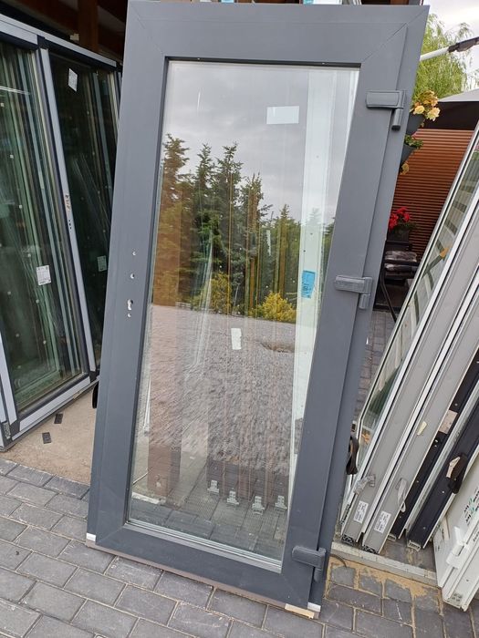 Drzwi PCV 90x190/100x195 antracyt trzyszybowe