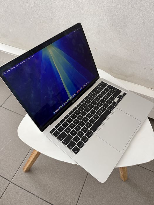 MacBook Air 13 M1 2020 8Gb 256Gb