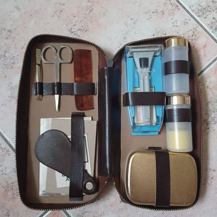 Zestaw podróżyny kosmetyczny PRL nowy/ lata 70te