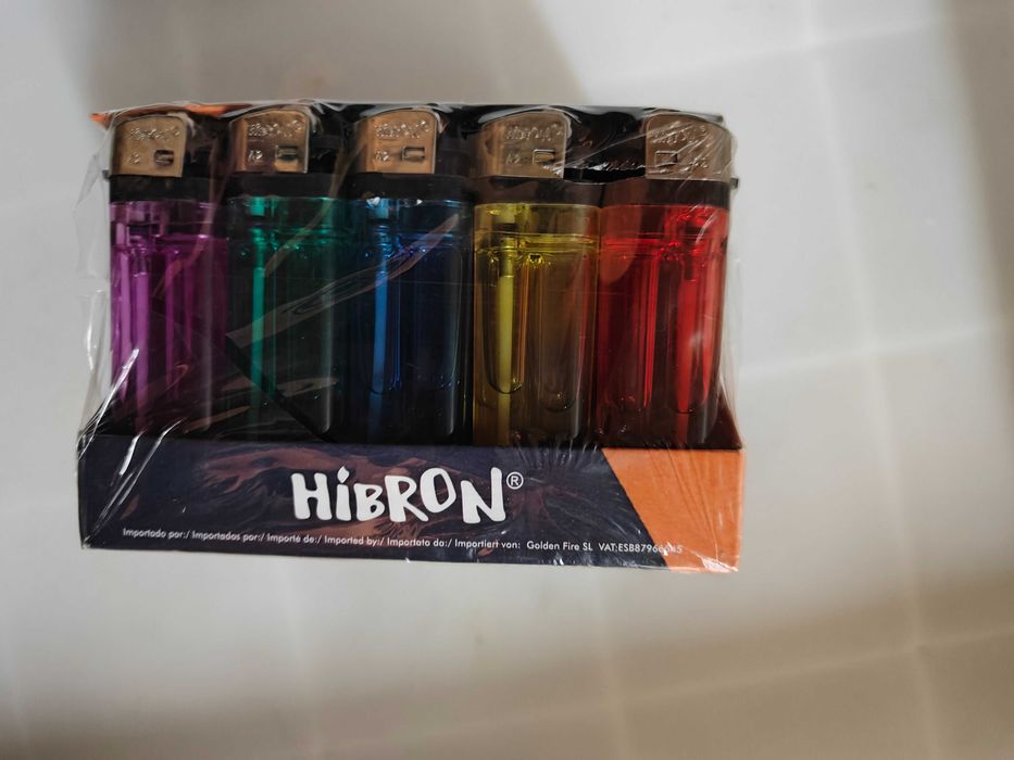 Isqueiros Descartáveis – Novos (Conjunto com 50 Unidades)