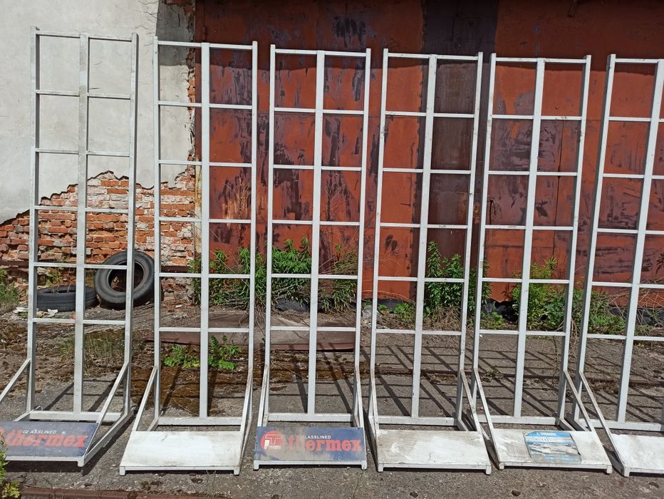 Комерційні меблі
