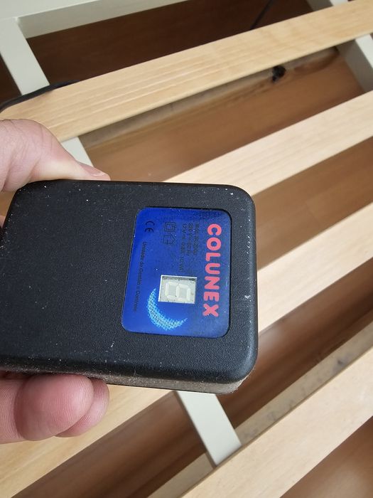 Cama em cerejeira maciça com gavetas 145 x 200