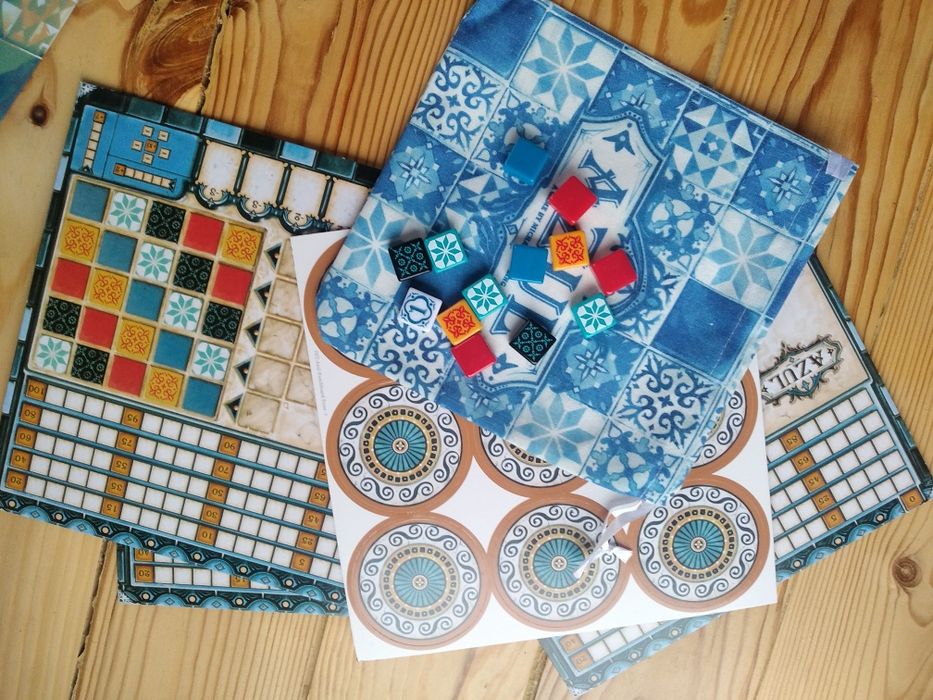 Azul, Азул англ.