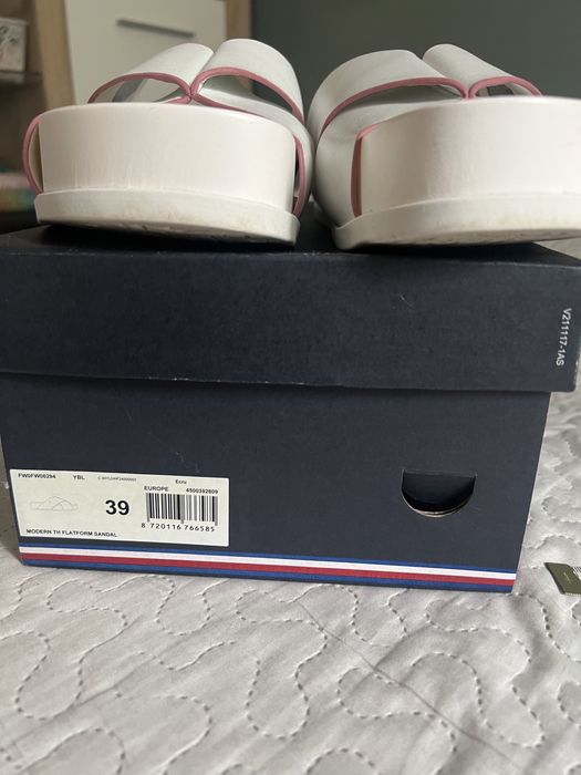 Klapki Tommy Hilfiger 39